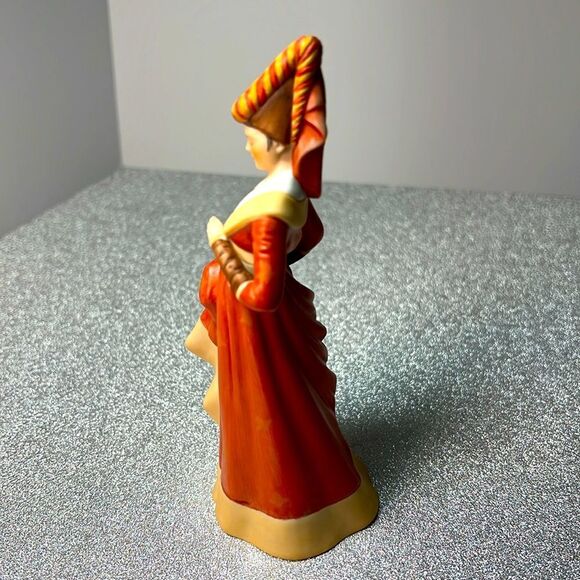 The Great Fashions of History CATHERINE Medieval Period by Lenox. KK327 - Picture 2 of 5